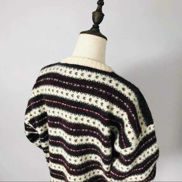 Vintage Shetland Wool Fair Isle Sweater | Made in Hong Kong - Picture 8 of 15